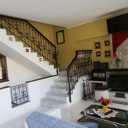 B & B Amici Dell'Etna Николози Екстериор снимка