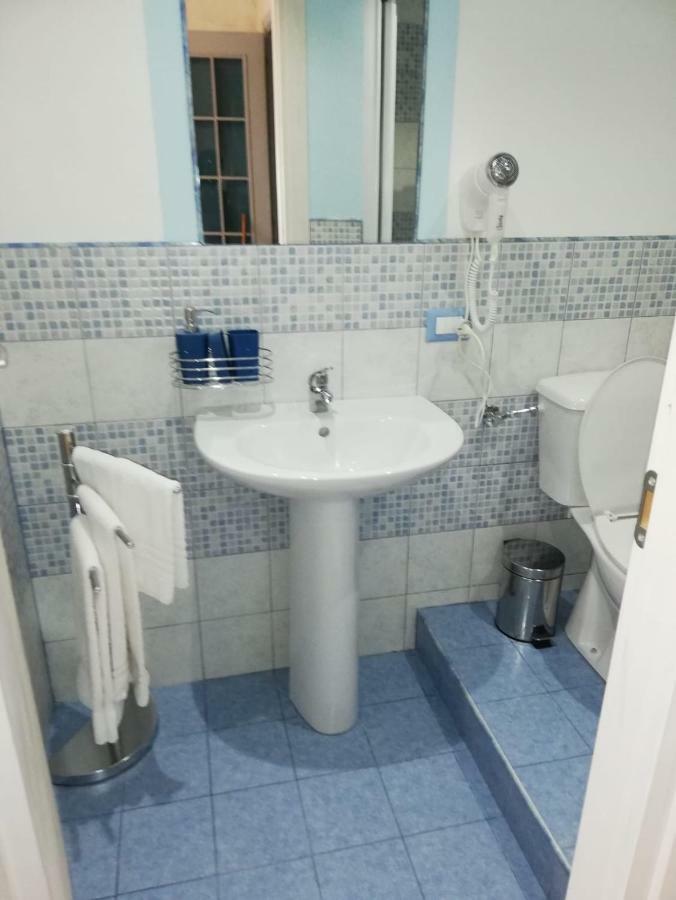 B & B Amici Dell'Etna Николози Екстериор снимка