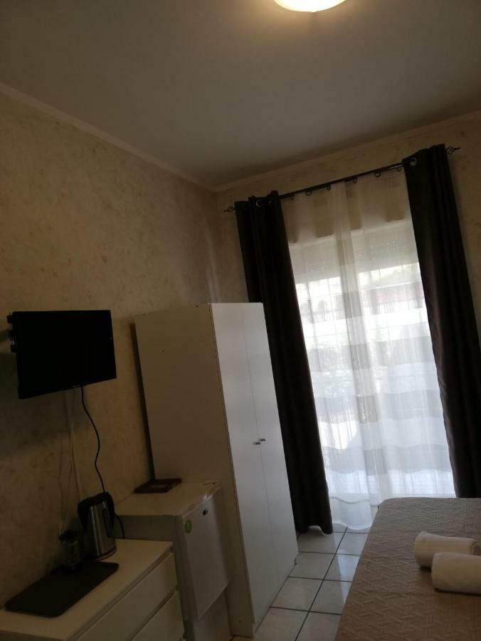 B & B Amici Dell'Etna Николози Екстериор снимка
