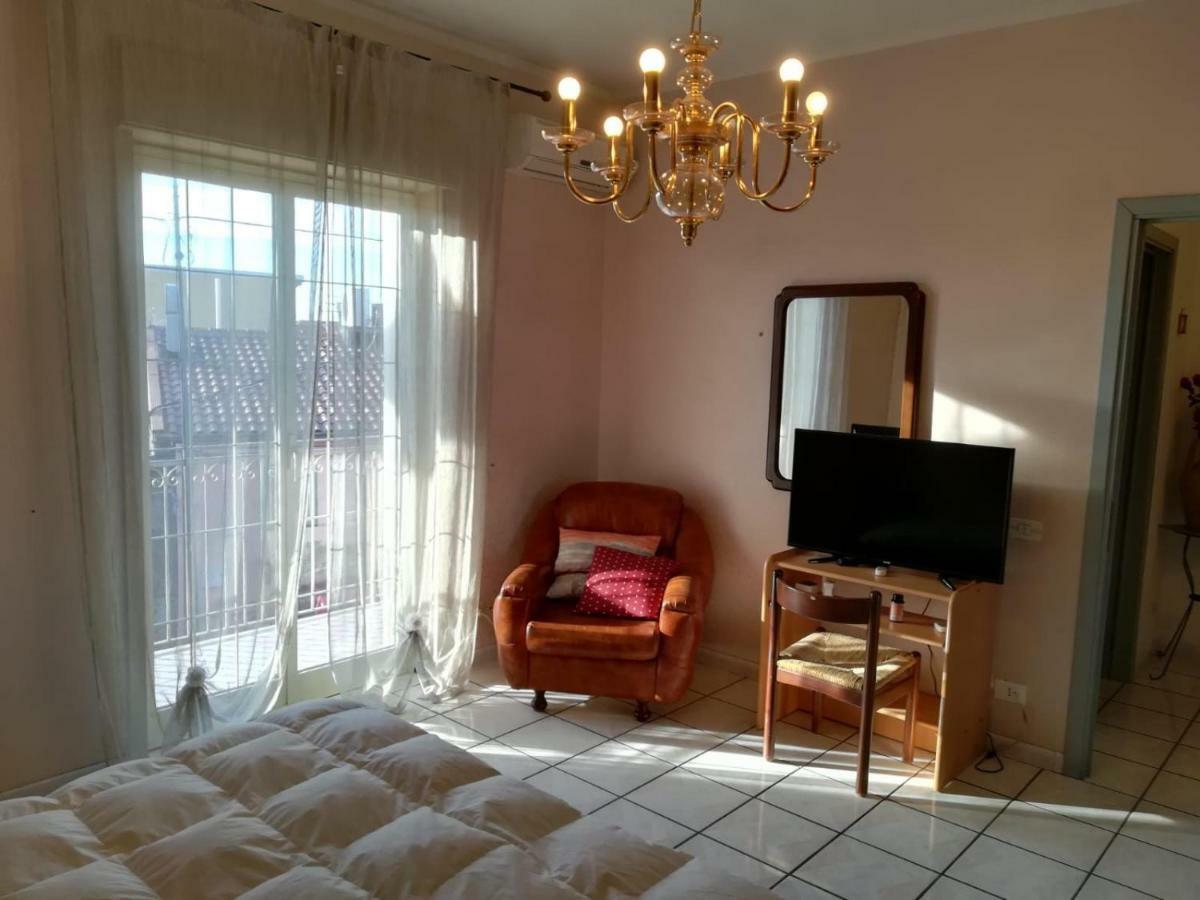 B & B Amici Dell'Etna Николози Екстериор снимка