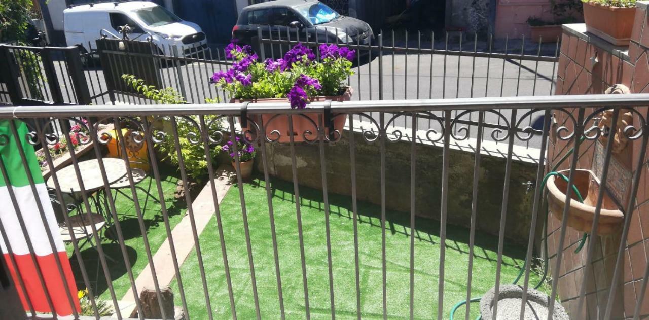 B & B Amici Dell'Etna Николози Екстериор снимка